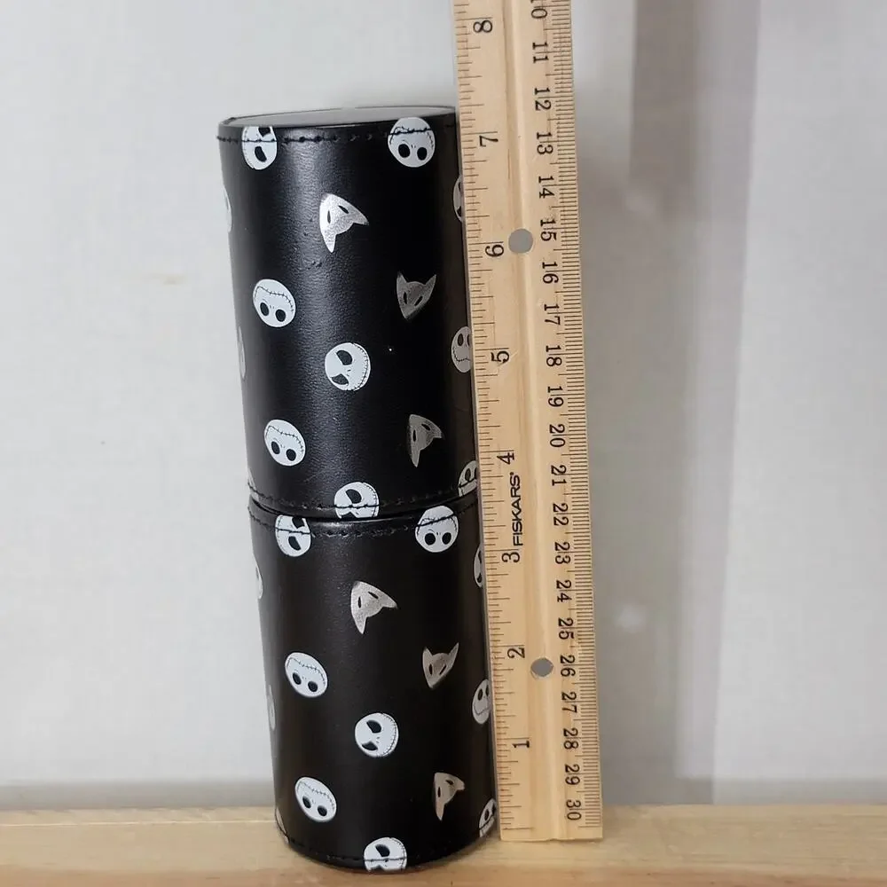Set of 4 Nightmare Before Christmas Make-Up Brushes in Holder Tube